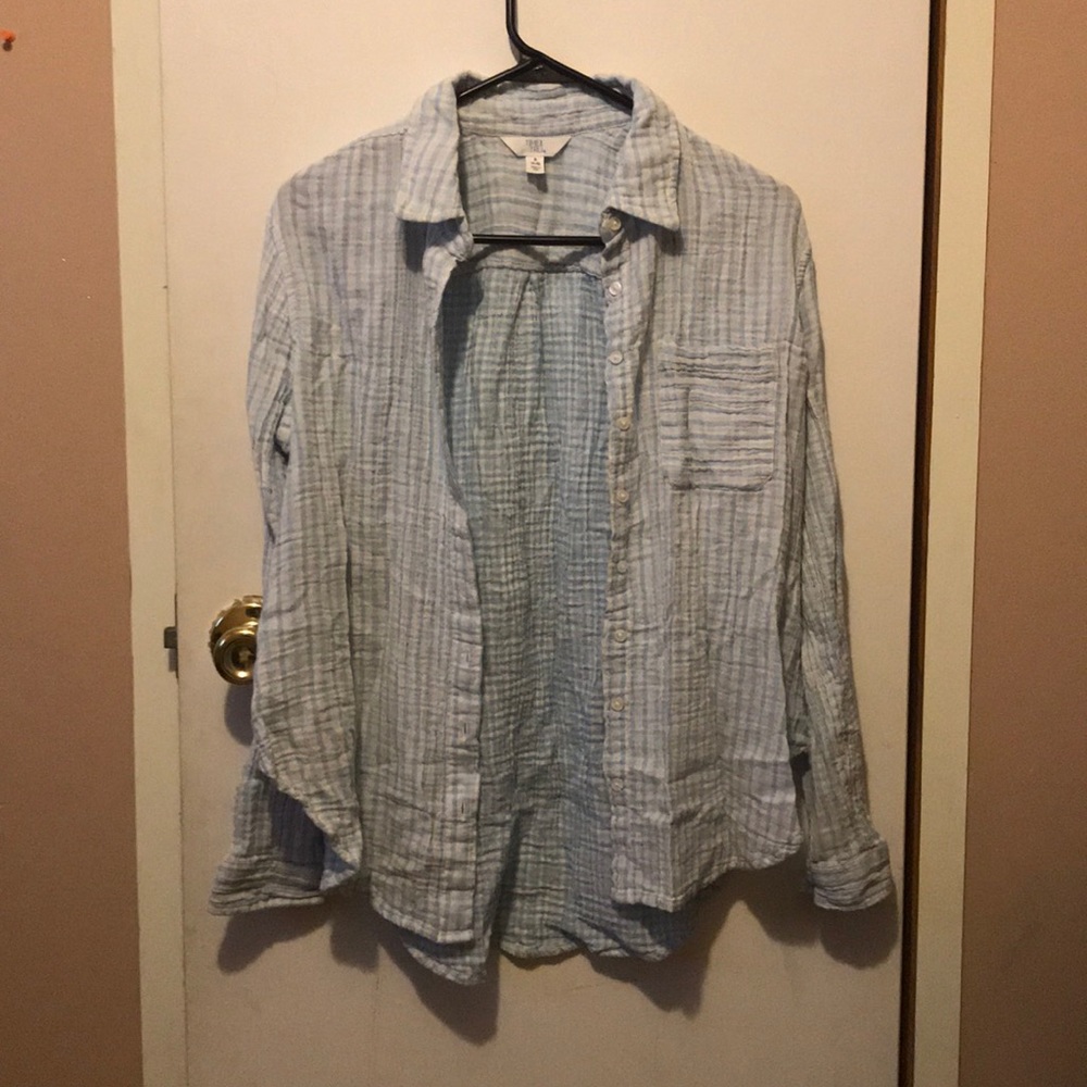 Time and Tru long sleeve button up shirt